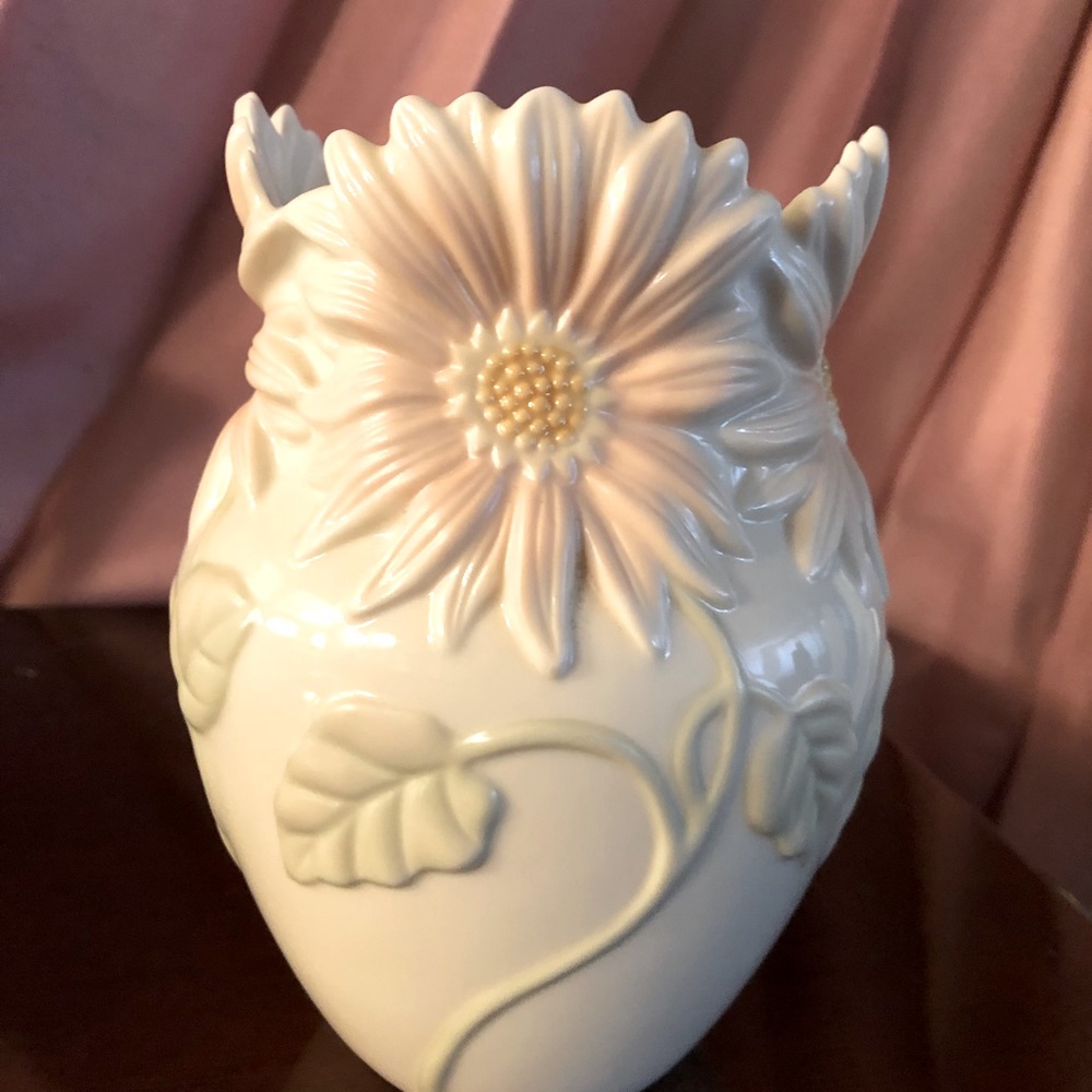 Vintage Lenox vase from the “Gerbera  Daisy Collection.